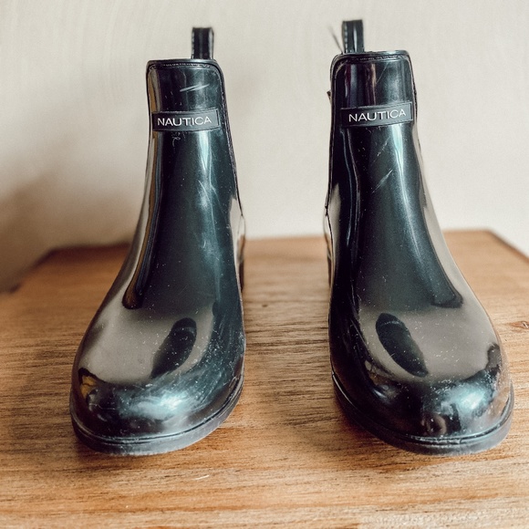 Nautica Shoes - Nautica Rain boots sZ 6